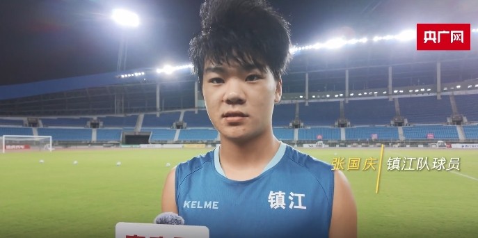 岁镇江队小, 他觉得自己, 将张国庆在