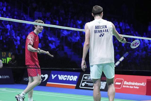 满嫉妒, 他需要完全 满嫉妒, 他需要完全